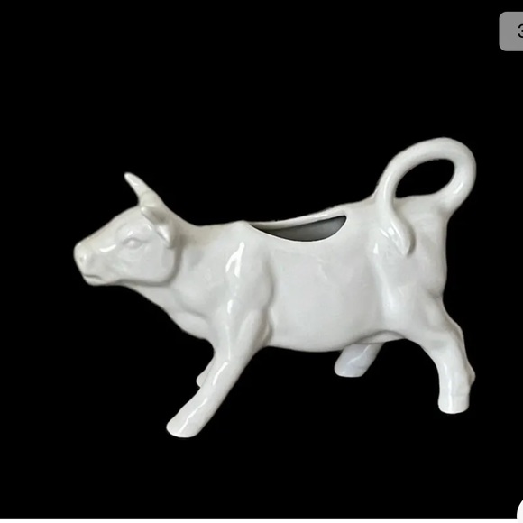 Vintage ROWOCO Porcelain Cow Dairy Creamer Pitcher Made In Japan - Picture 3 of 5
